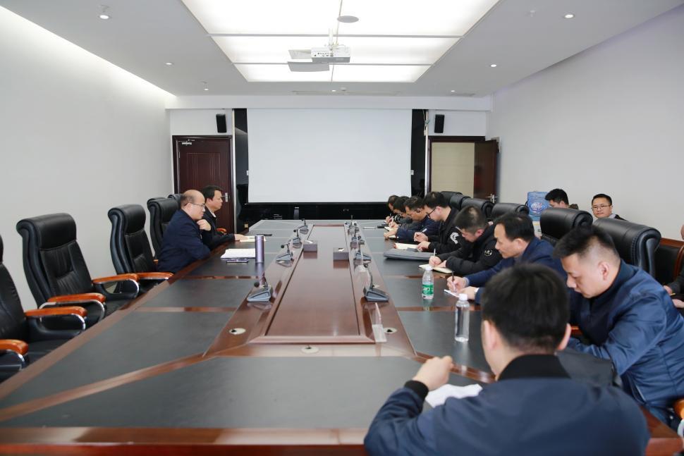 e316e576-ecdb-45e6-b4ce-e31af6e3359c.jpg