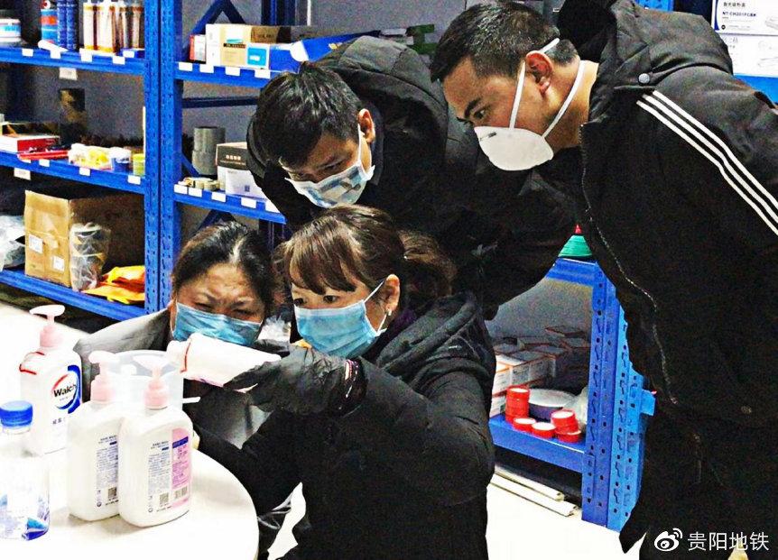 徐娜带领团队连续实测6个小时找出合适的消毒液配比浓度
